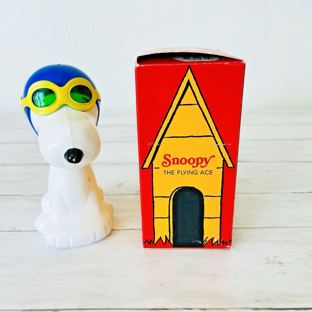 Vintage 1969 Avon Snoopy Flying Ace Aviator Goggles Bubble Bath Bottle w/box
